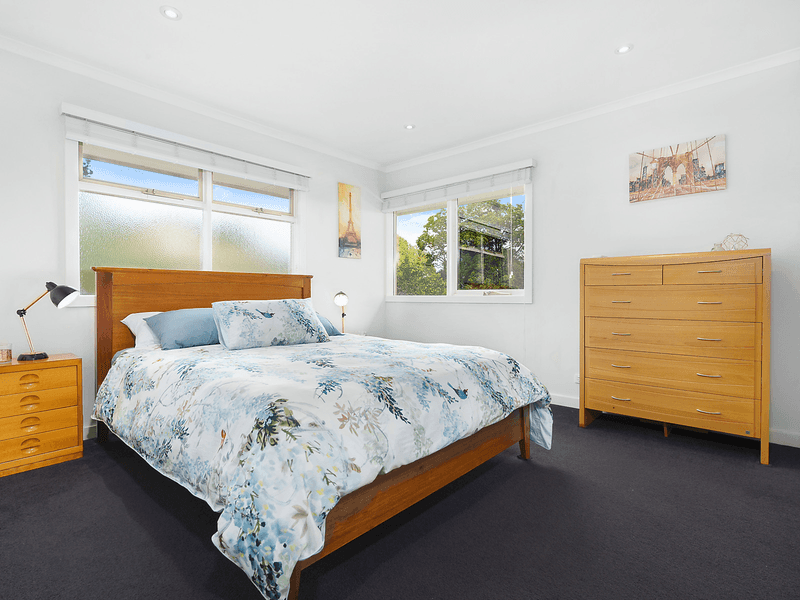 17 Derham Street, Mount Waverley, VIC 3149