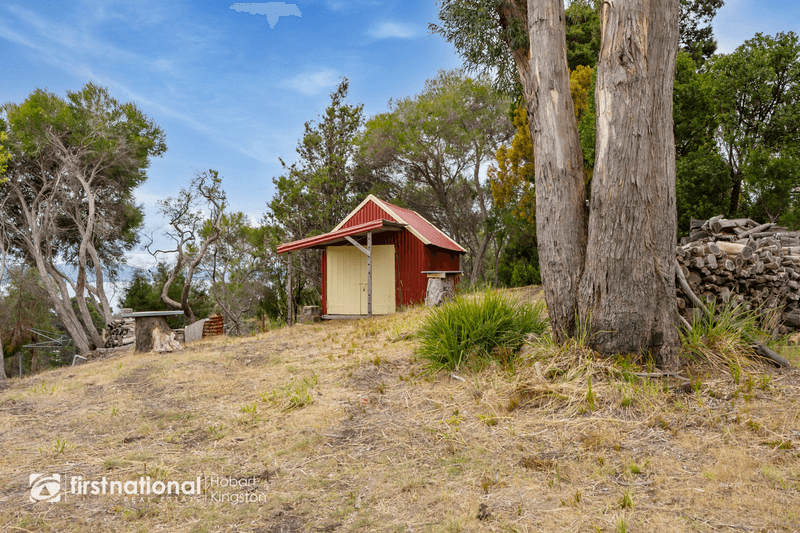 16 Victoria Avenue, DENNES POINT, TAS 7150