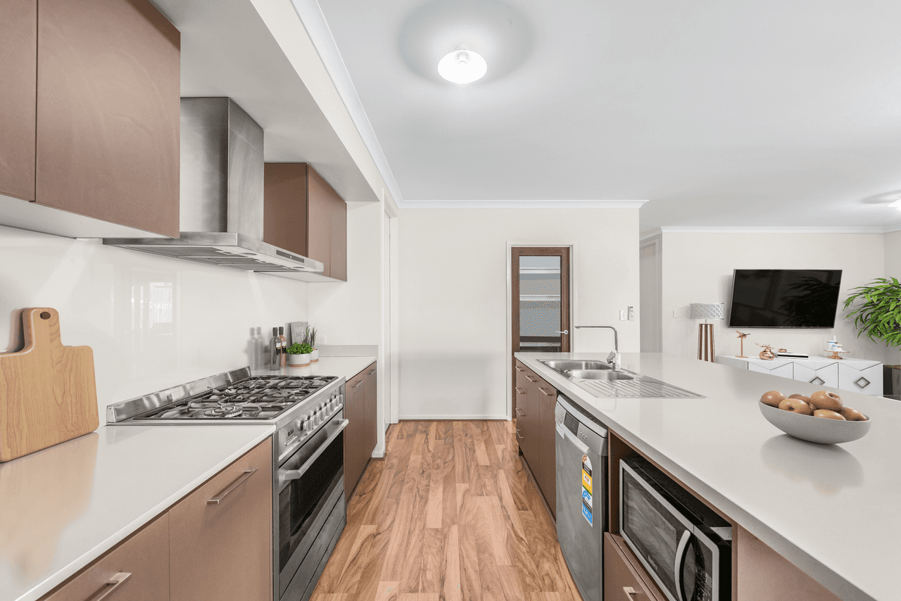 112 Meadows Circuit, BELLBIRD PARK, QLD 4300