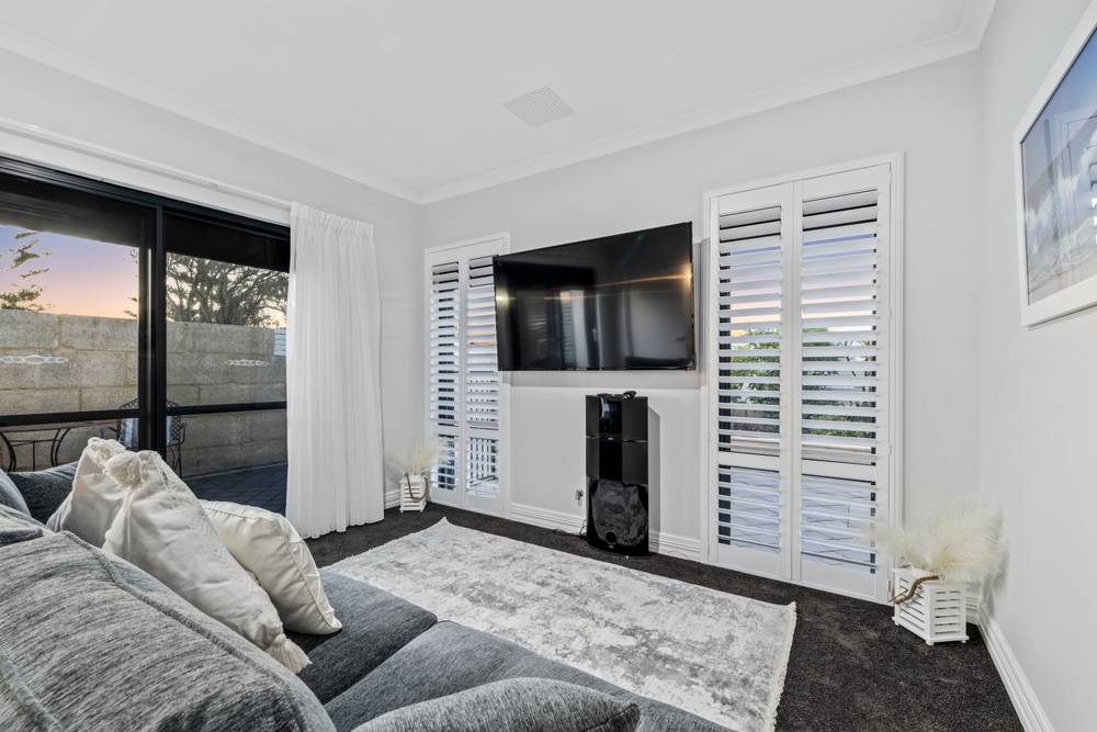 27 Bollard Circle, Wannanup, WA 6210