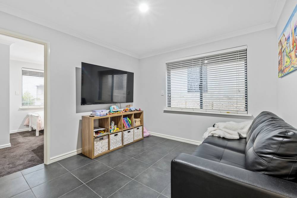 27 Bollard Circle, Wannanup, WA 6210