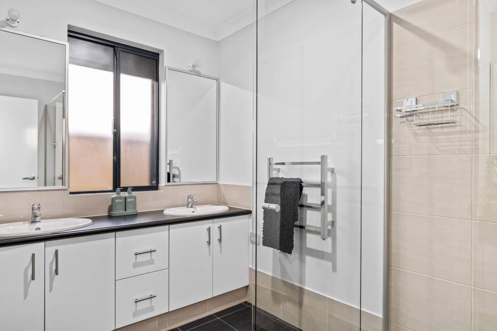27 Bollard Circle, Wannanup, WA 6210