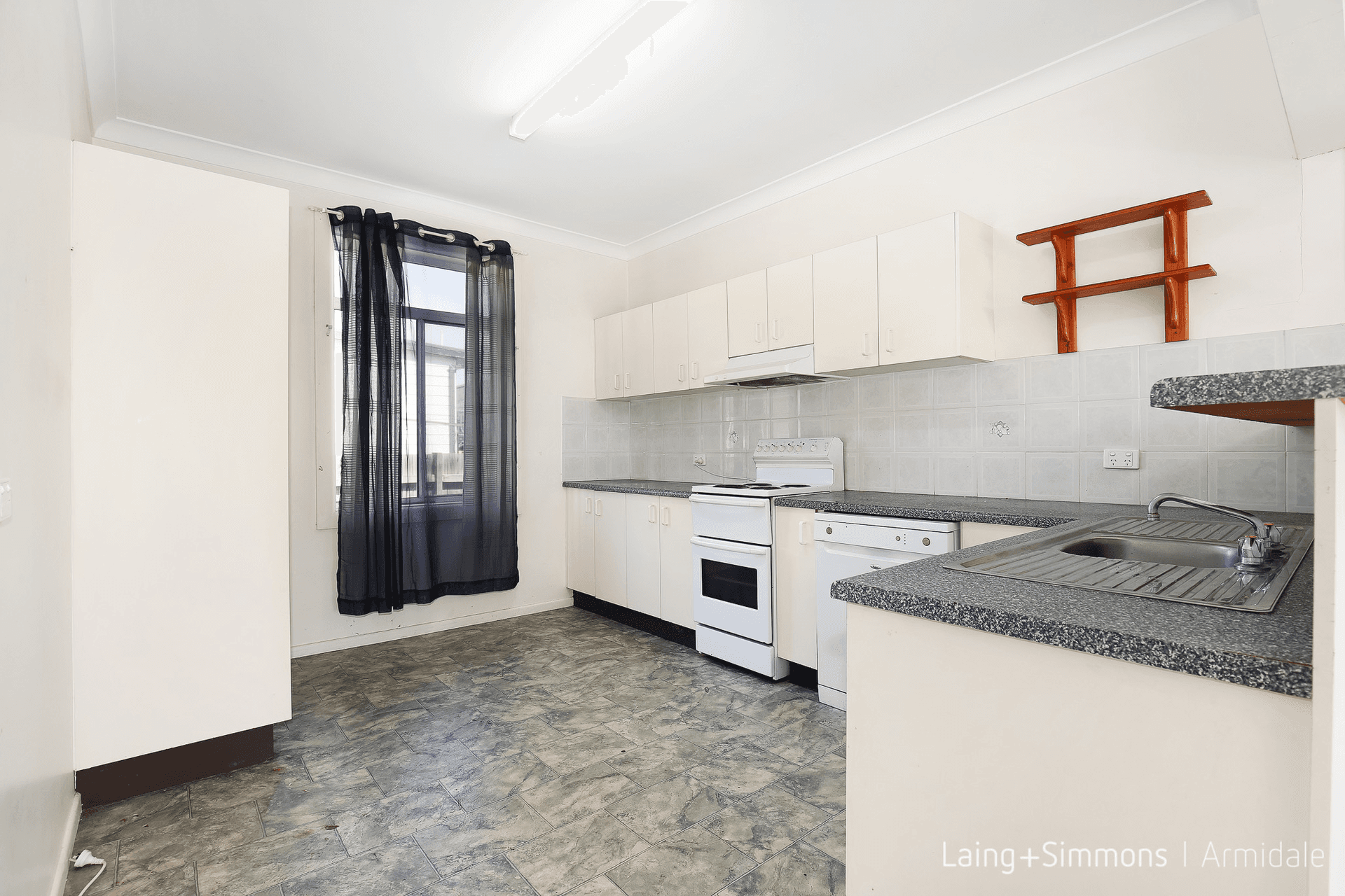 96 Golgotha Street, Armidale, NSW 2350