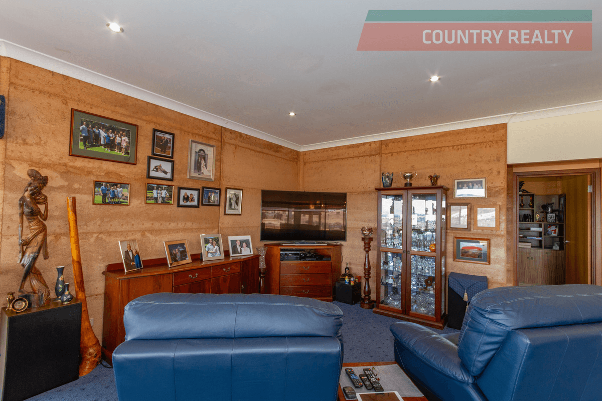 95 Dawson Road, Dumbarton, WA 6566