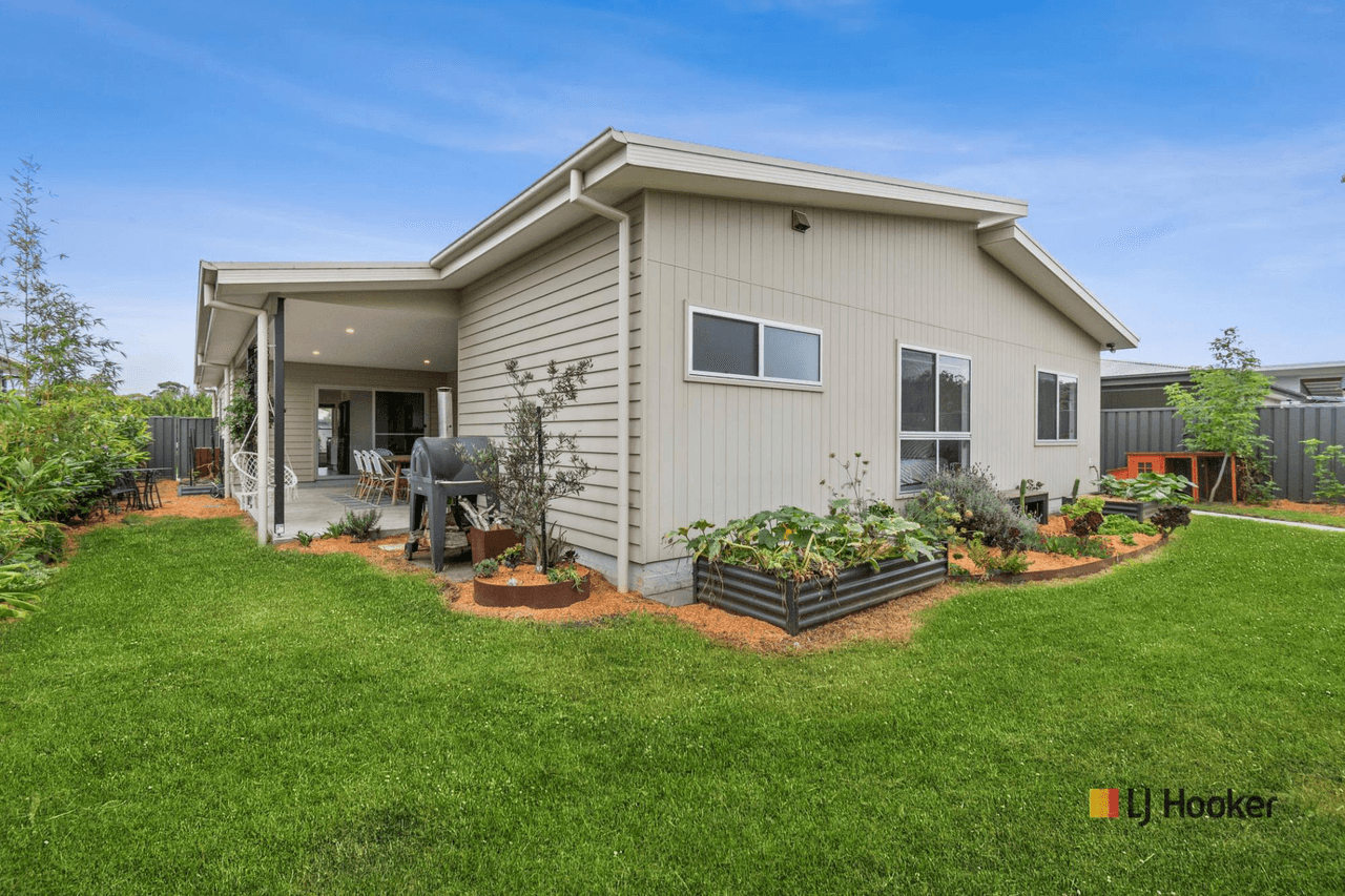 3 Gillan Grove, BROULEE, NSW 2537