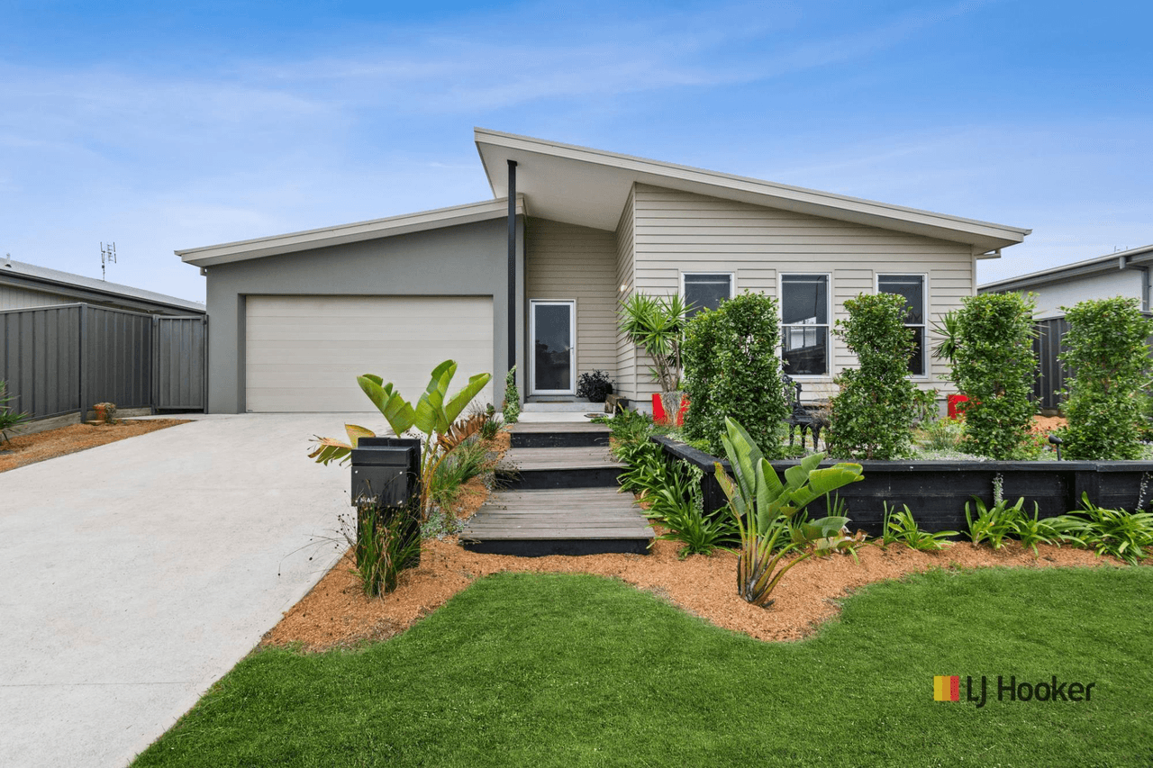 3 Gillan Grove, BROULEE, NSW 2537