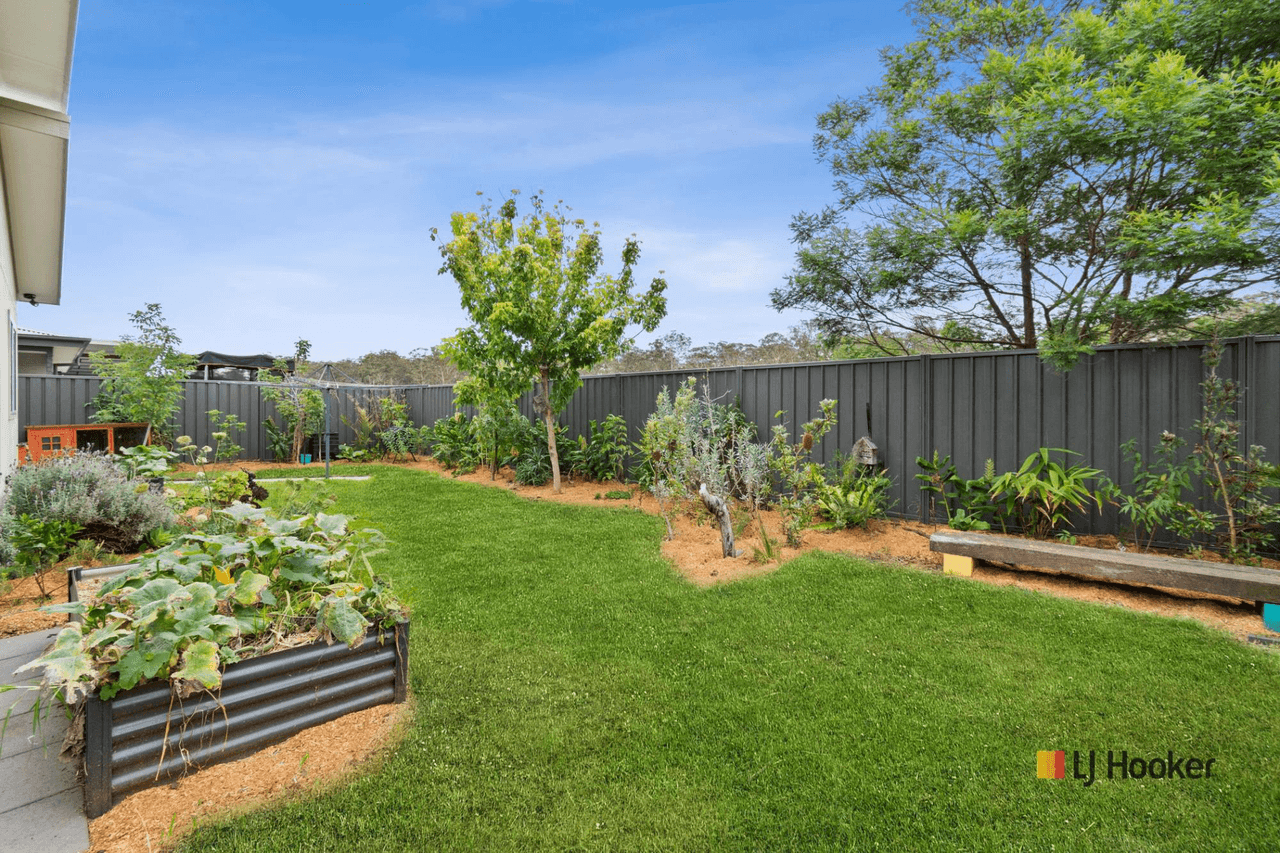 3 Gillan Grove, BROULEE, NSW 2537