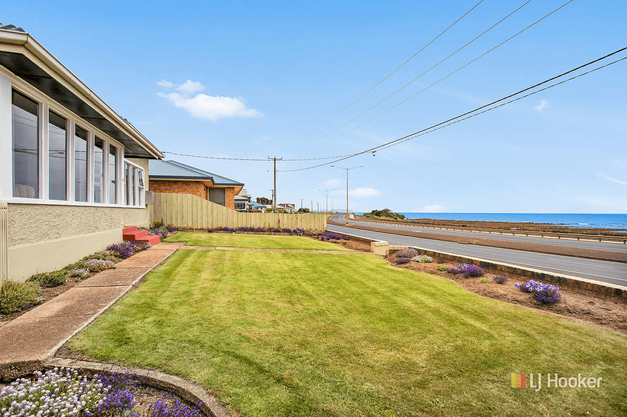 9 Bass Highway, PARKLANDS, TAS 7320