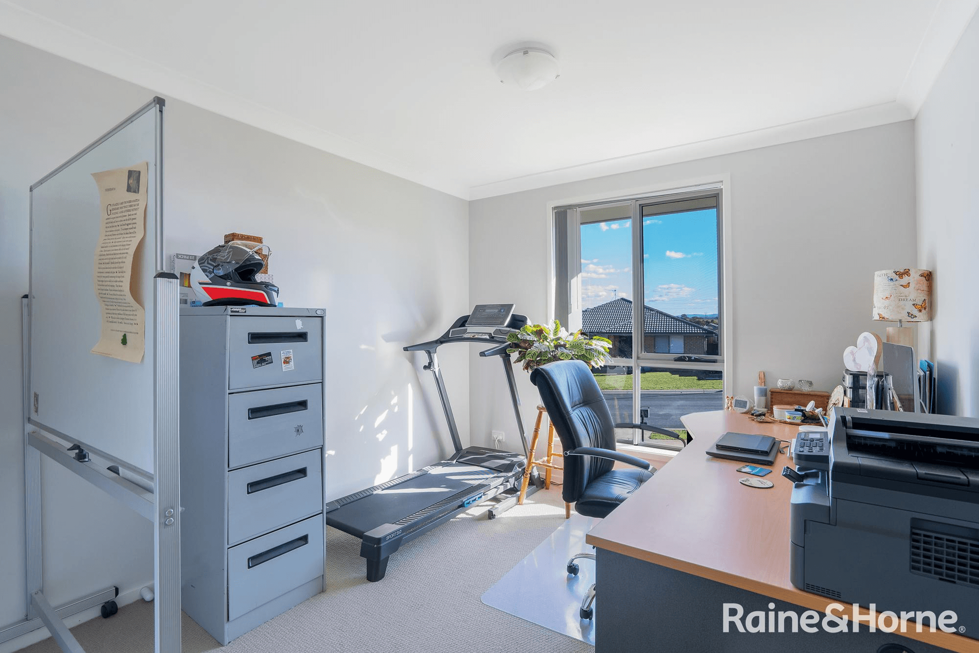 1 Holland Circuit, GILLIESTON HEIGHTS, NSW 2321