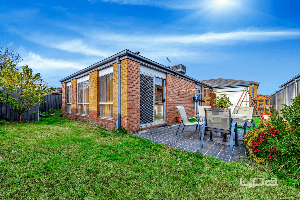 21 Edmondshaw Drive, DEER PARK, VIC 3023