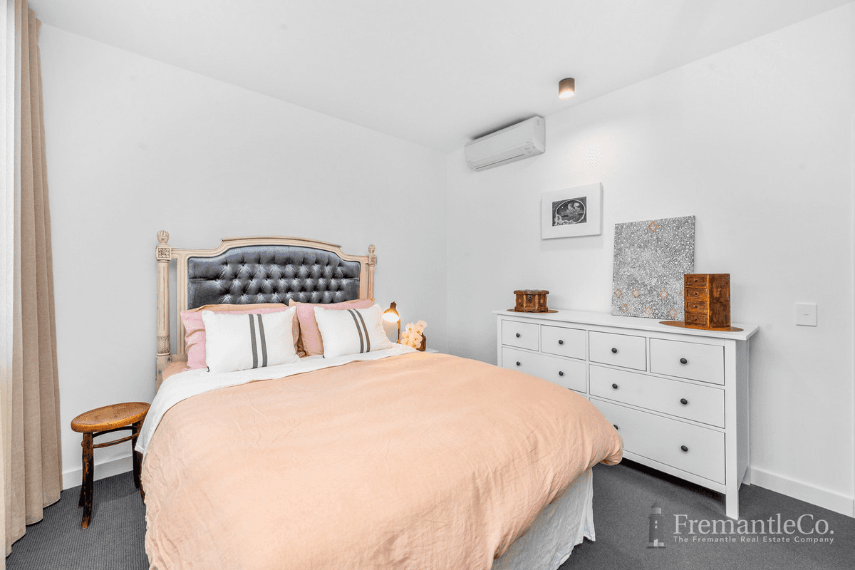 12/1A Charles Street, SOUTH FREMANTLE, WA 6162