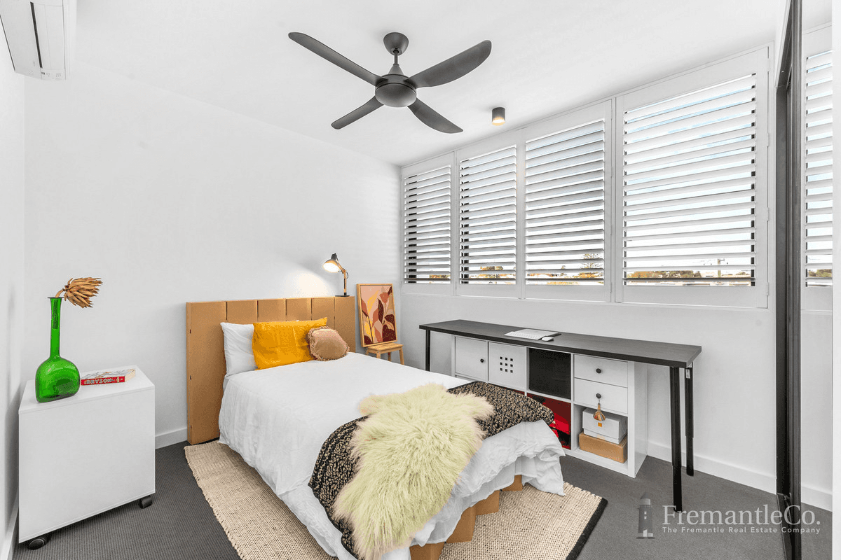 12/1A Charles Street, SOUTH FREMANTLE, WA 6162