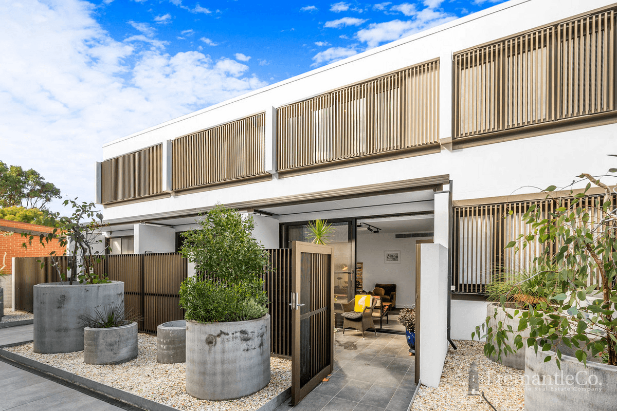 12/1A Charles Street, SOUTH FREMANTLE, WA 6162