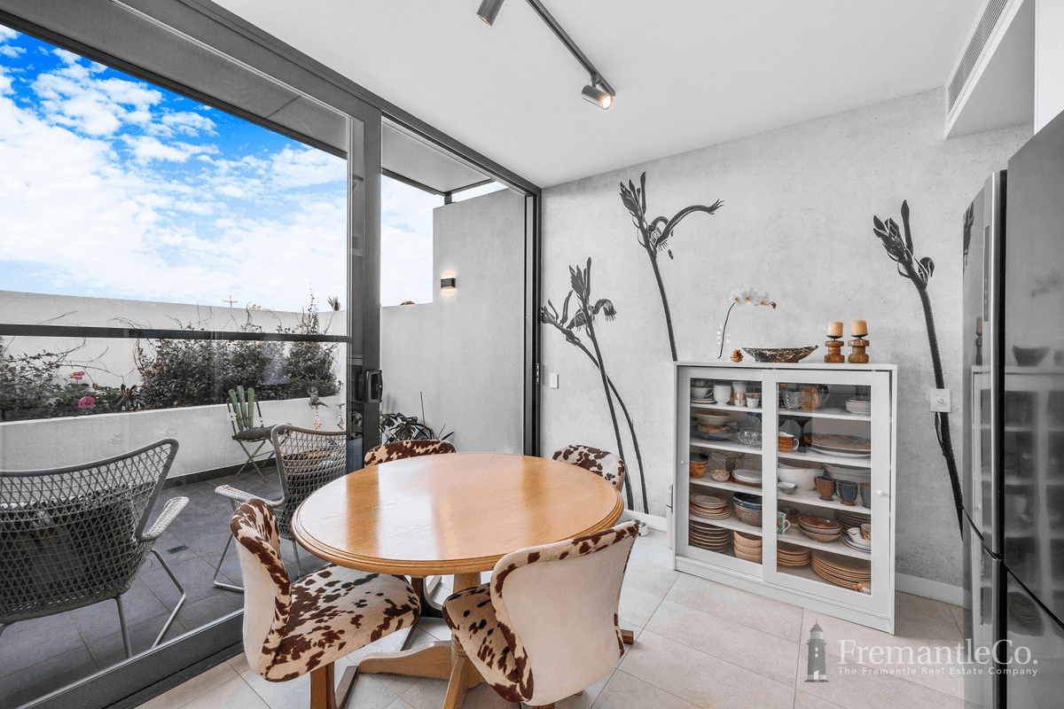 12/1A Charles Street, SOUTH FREMANTLE, WA 6162