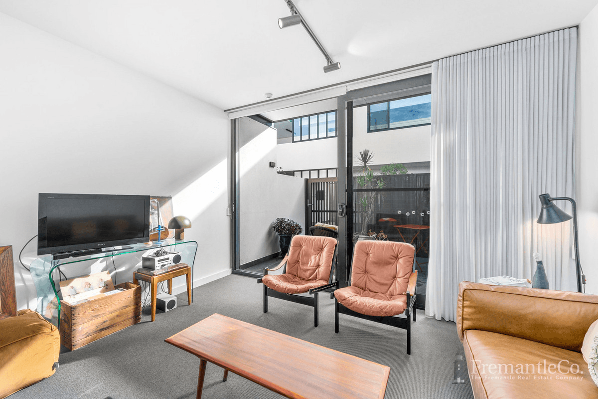 12/1A Charles Street, SOUTH FREMANTLE, WA 6162