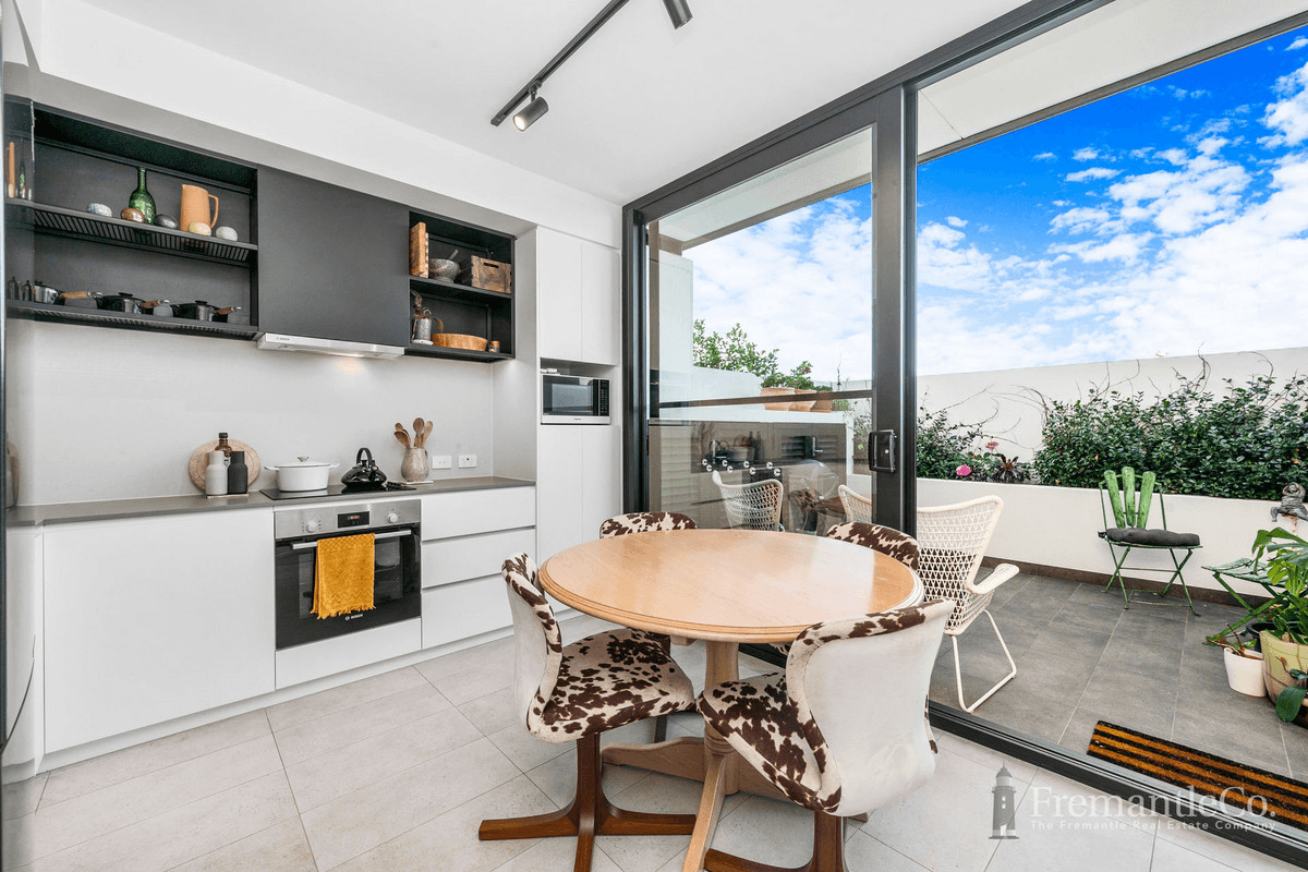 12/1A Charles Street, SOUTH FREMANTLE, WA 6162