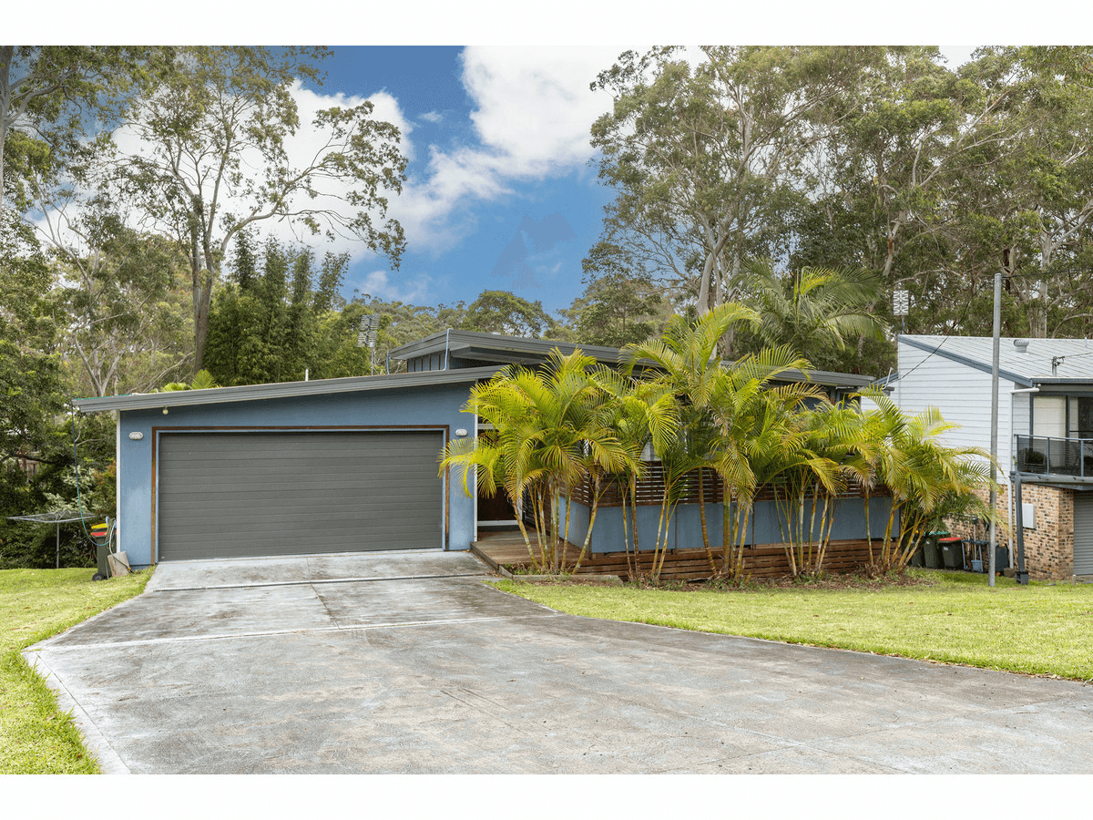 8 Second Ridge Road, SMITHS LAKE, NSW 2428