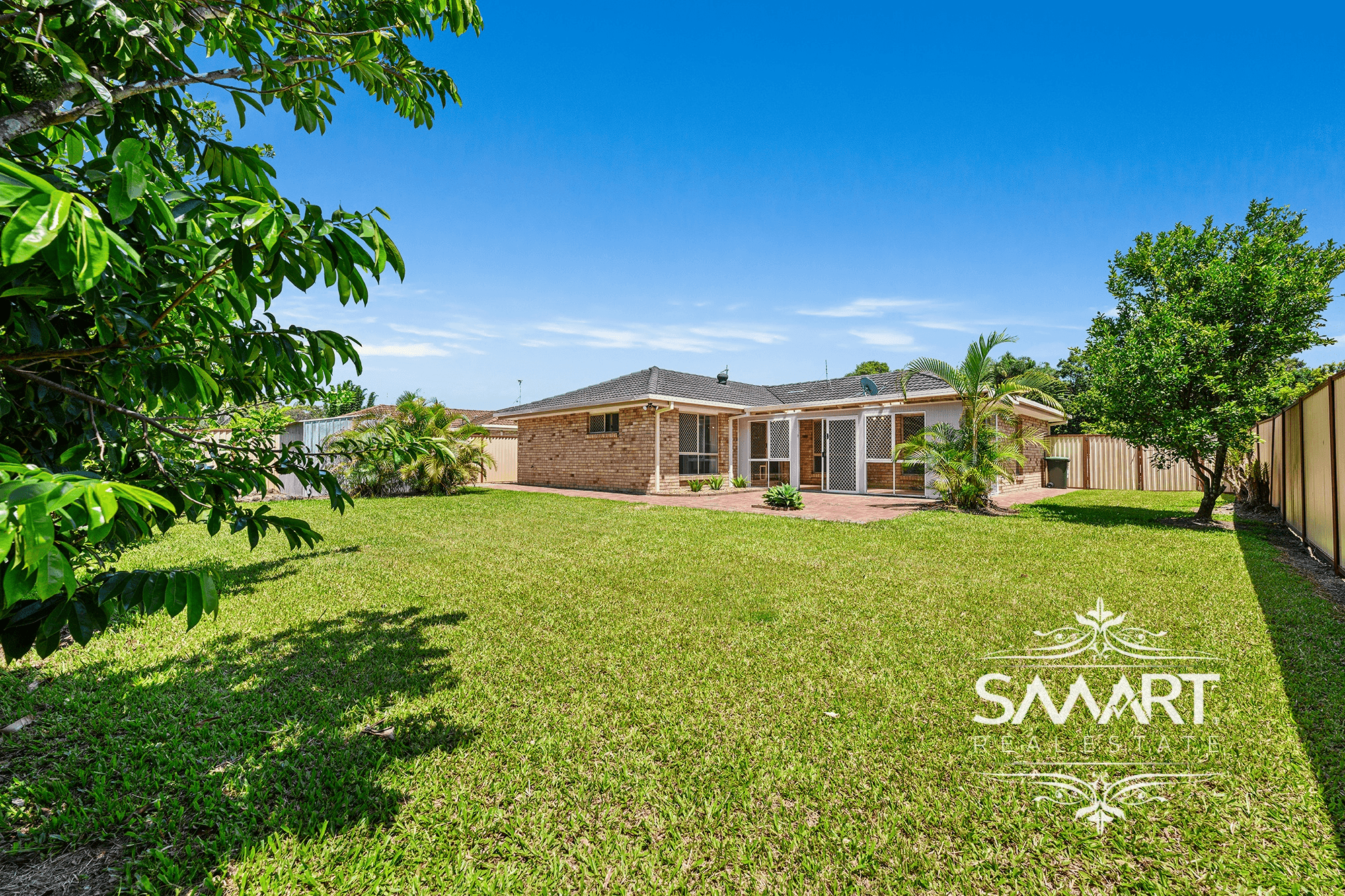 6 Floyd Court, PARKWOOD, QLD 4214