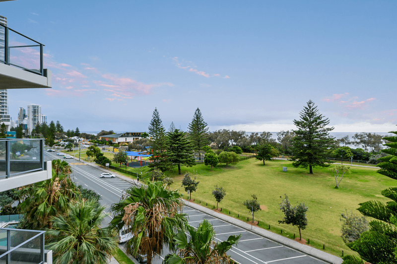 12/173 Old Burleigh Road, BROADBEACH, QLD 4218