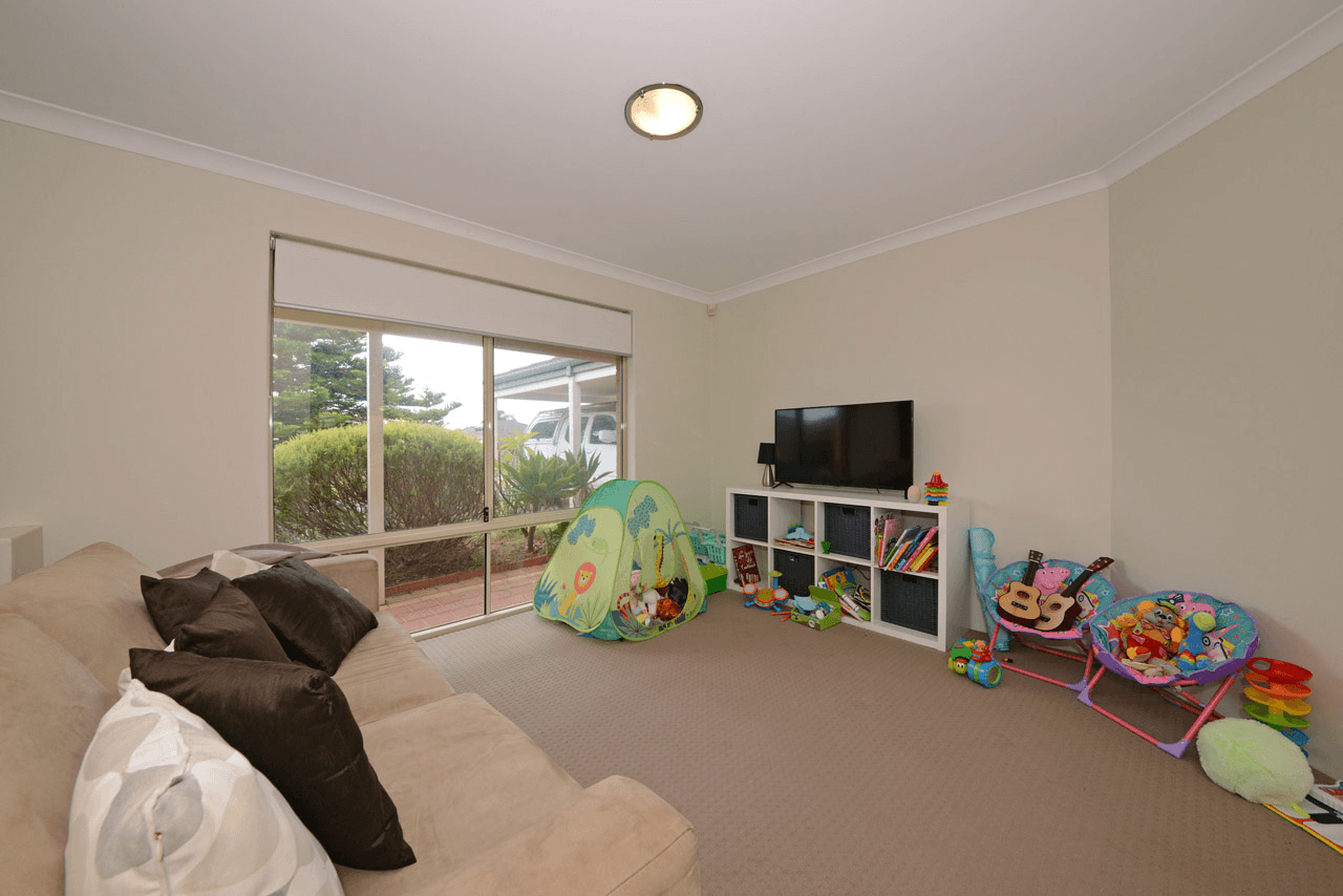 21 Namoi Turn, Merriwa, WA 6030