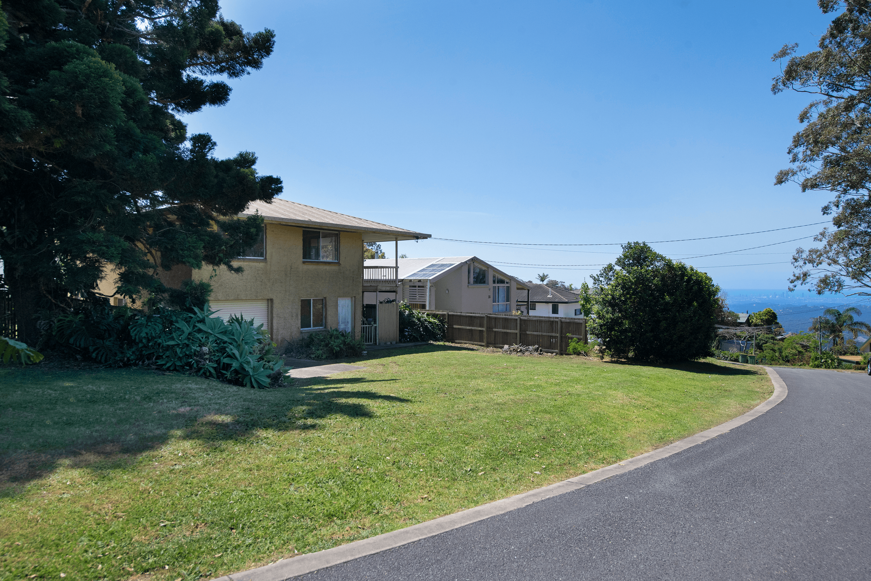 27 Loop Road, LOWER BEECHMONT, QLD 4211