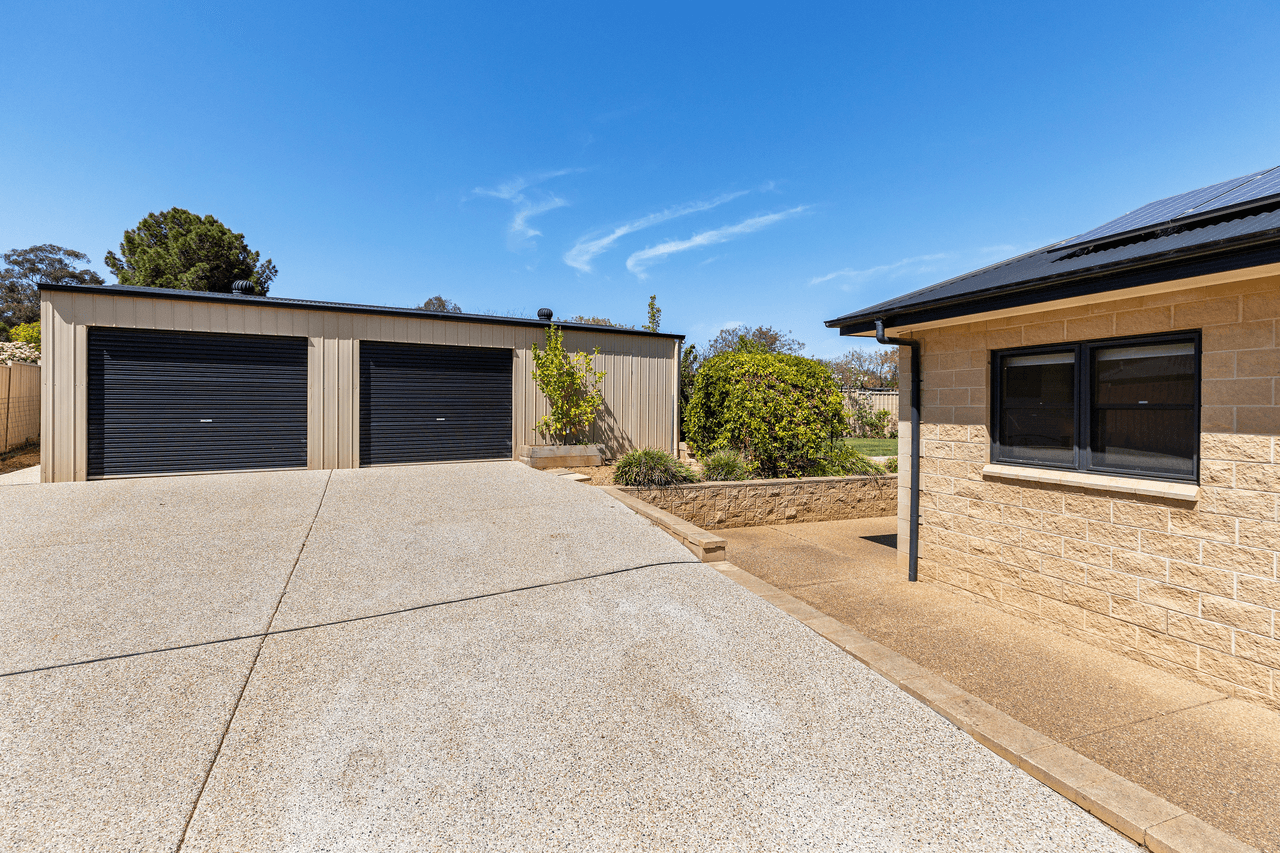 7 Stinson Street, COOLAMON, NSW 2701