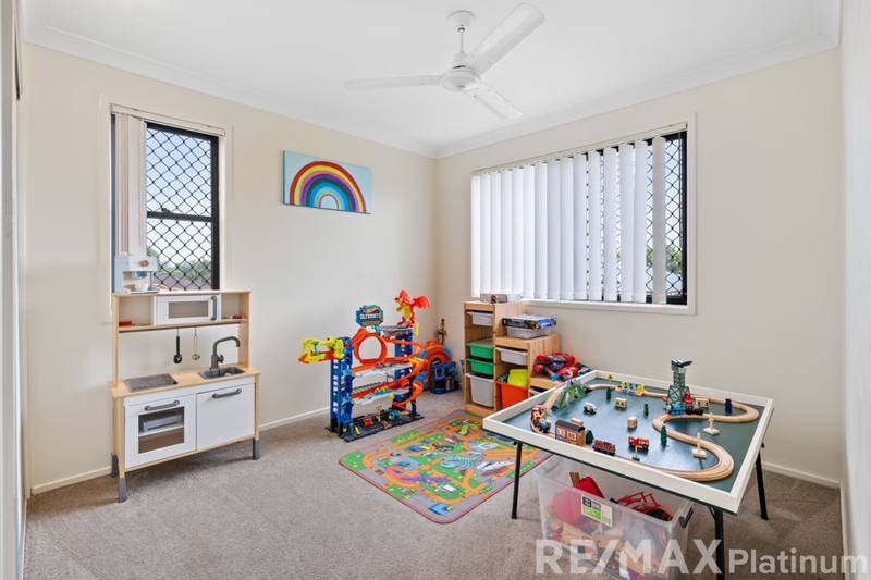 11 Marilyn Place, MORAYFIELD, QLD 4506