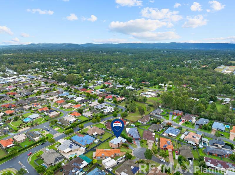 11 Marilyn Place, MORAYFIELD, QLD 4506