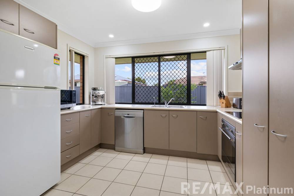 11 Marilyn Place, MORAYFIELD, QLD 4506