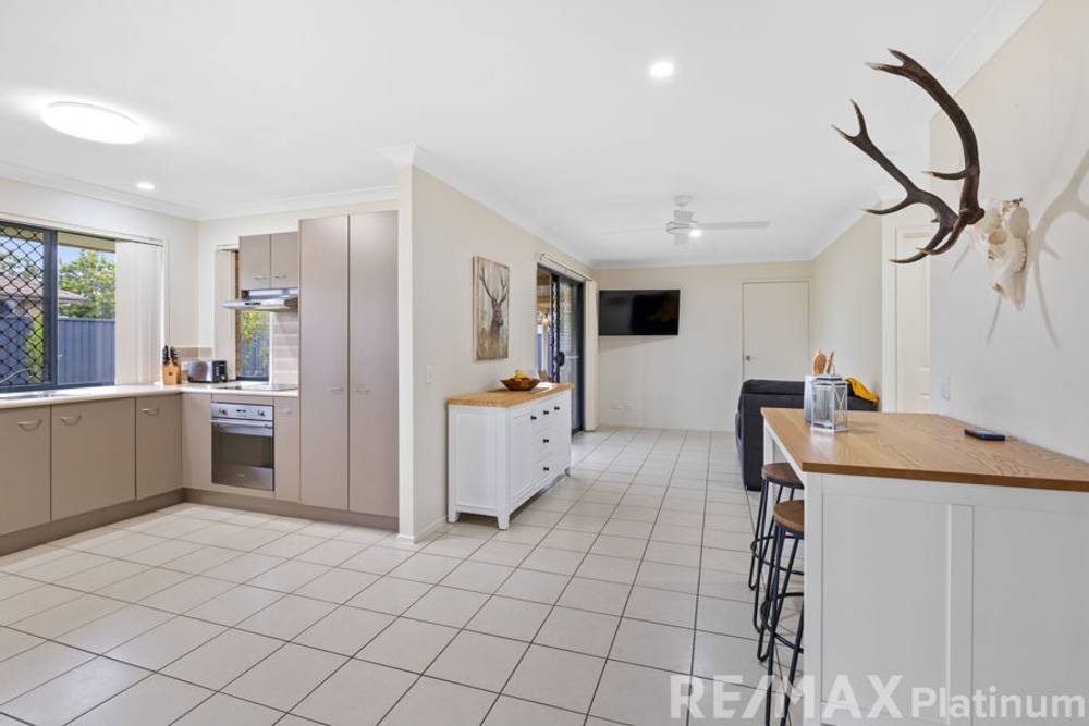 11 Marilyn Place, MORAYFIELD, QLD 4506