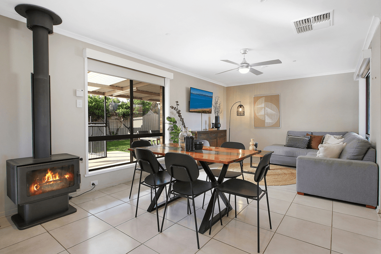 12 Decora Place, THURGOONA, NSW 2640