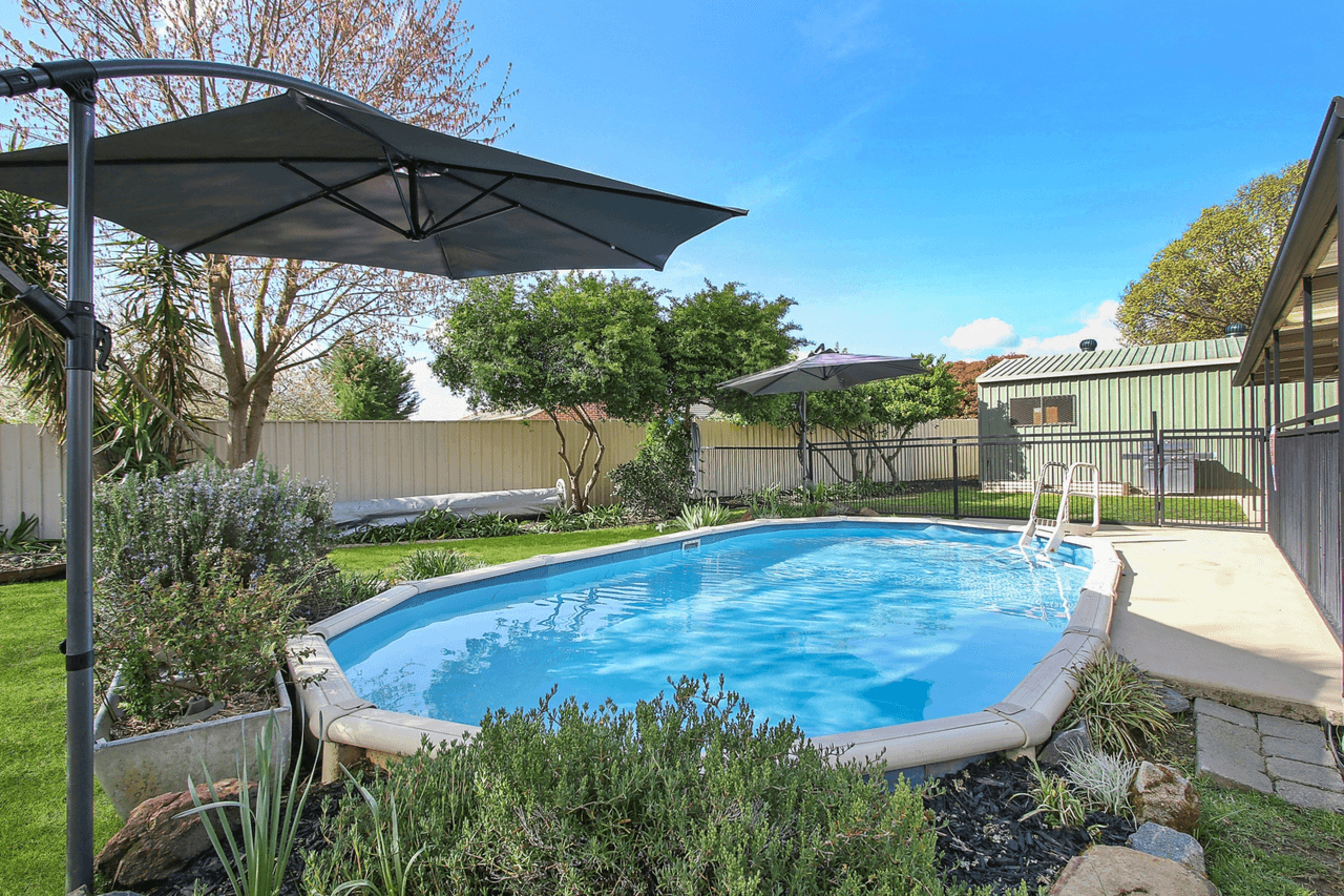 12 Decora Place, THURGOONA, NSW 2640