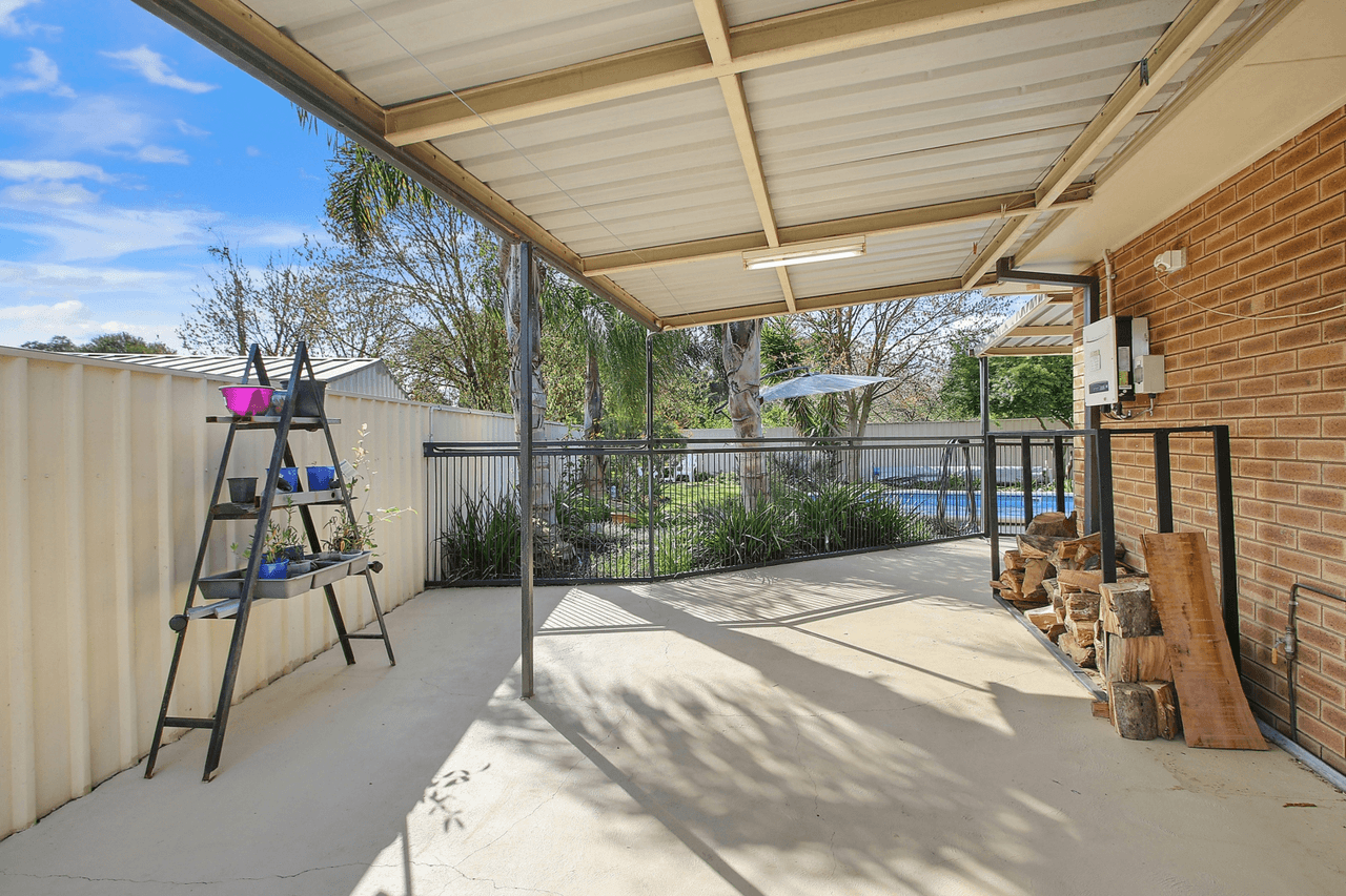 12 Decora Place, THURGOONA, NSW 2640