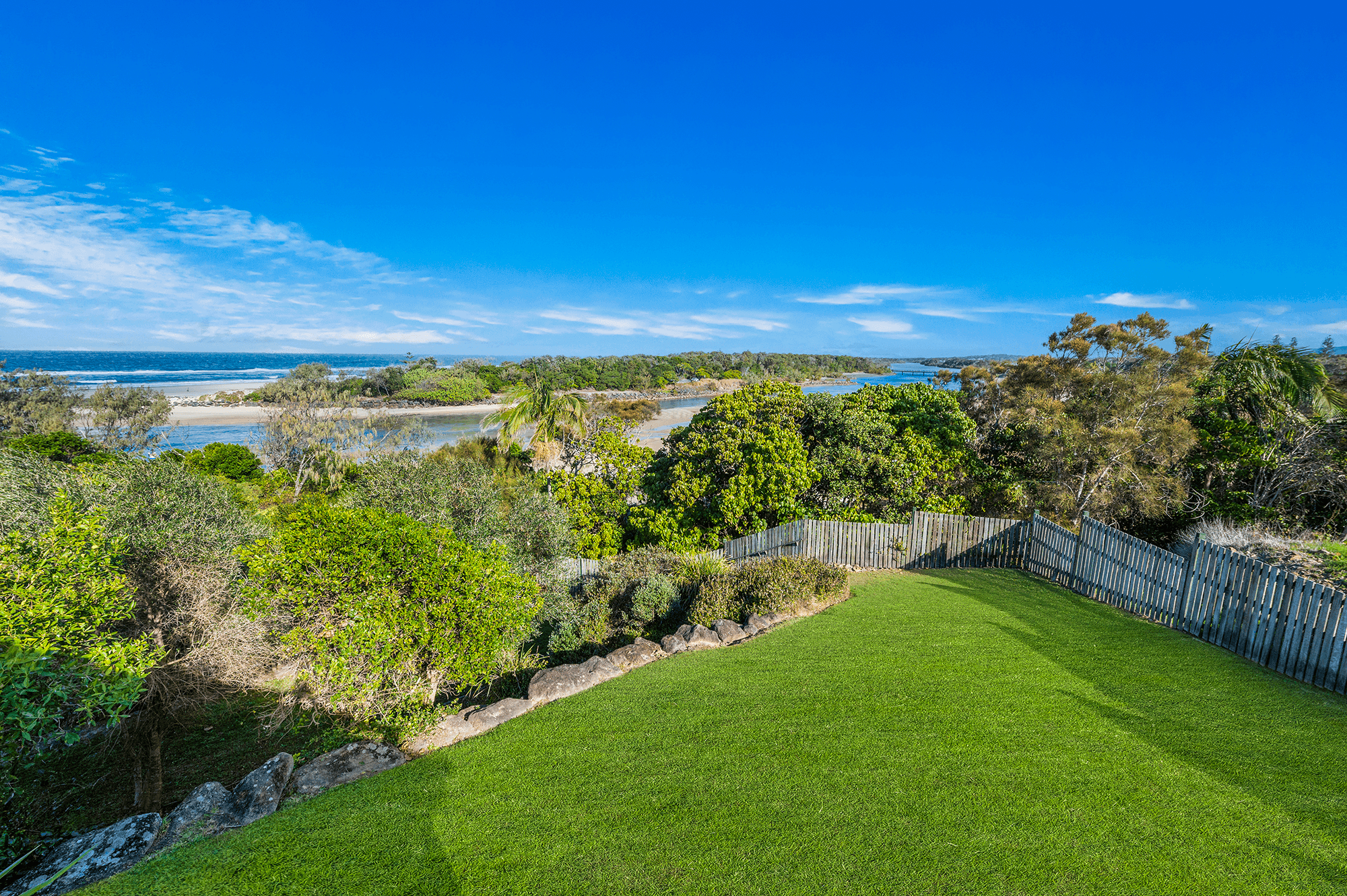 15 Elanora Avenue, POTTSVILLE, NSW 2489