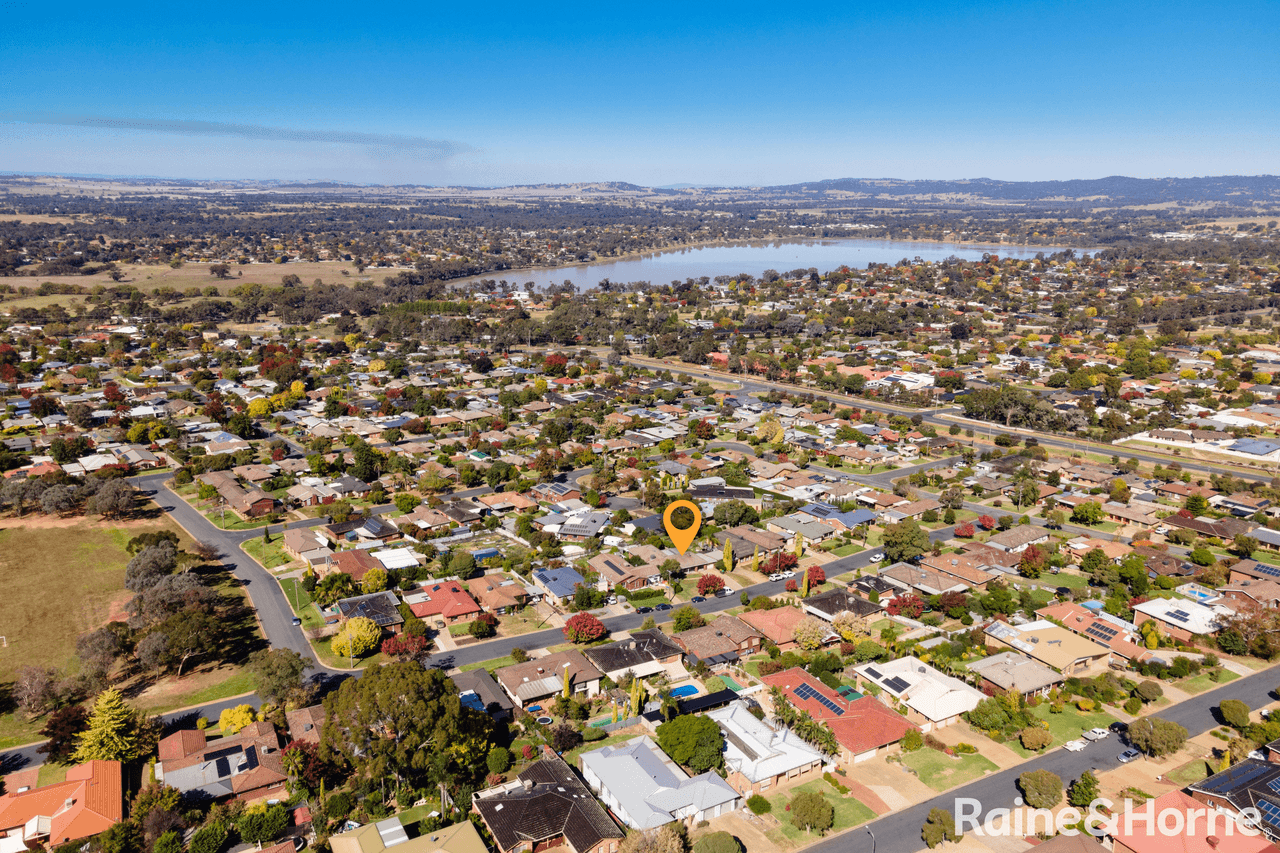 11 Patamba Street, KOORINGAL, NSW 2650