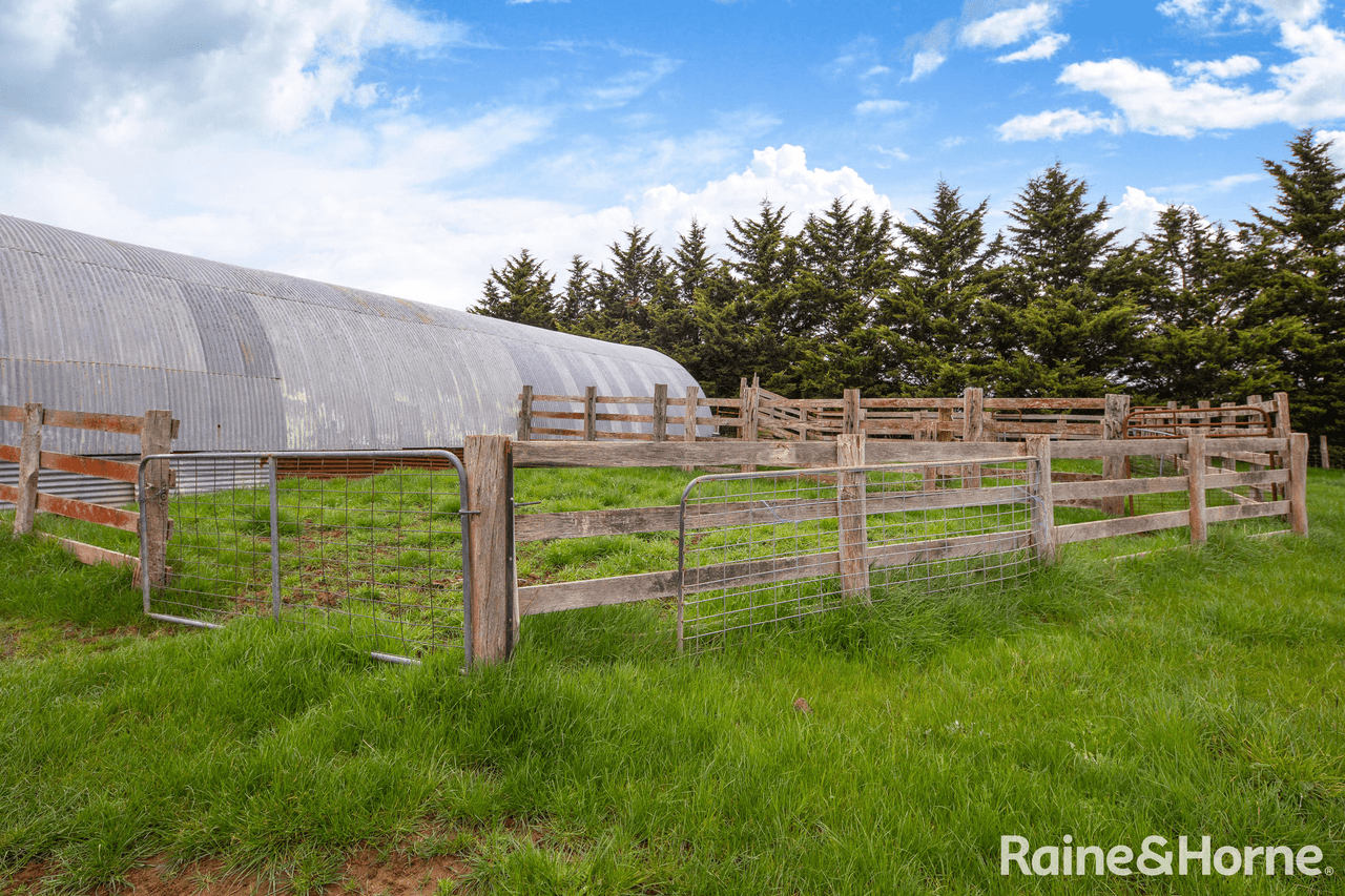 27 McIntosh Road, LANCEFIELD, VIC 3435