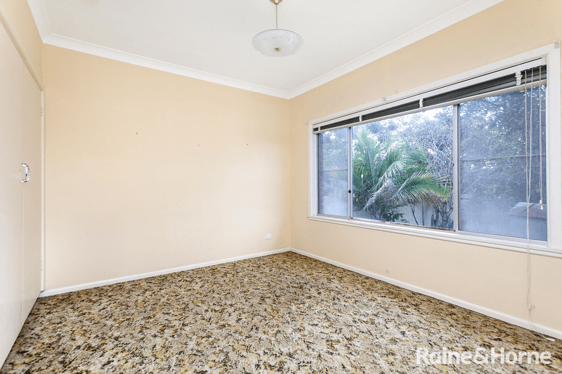 4 Poulton Avenue, BEVERLEY PARK, NSW 2217