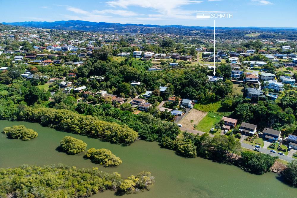 69 Bimbadeen Avenue, BANORA POINT, NSW 2486