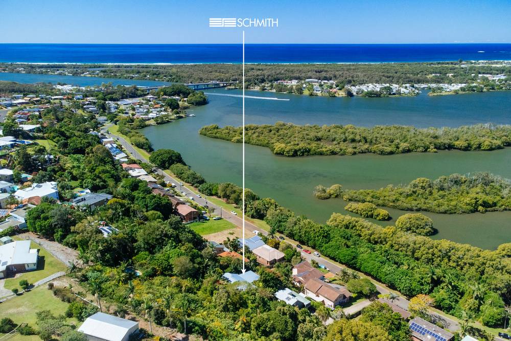 69 Bimbadeen Avenue, BANORA POINT, NSW 2486