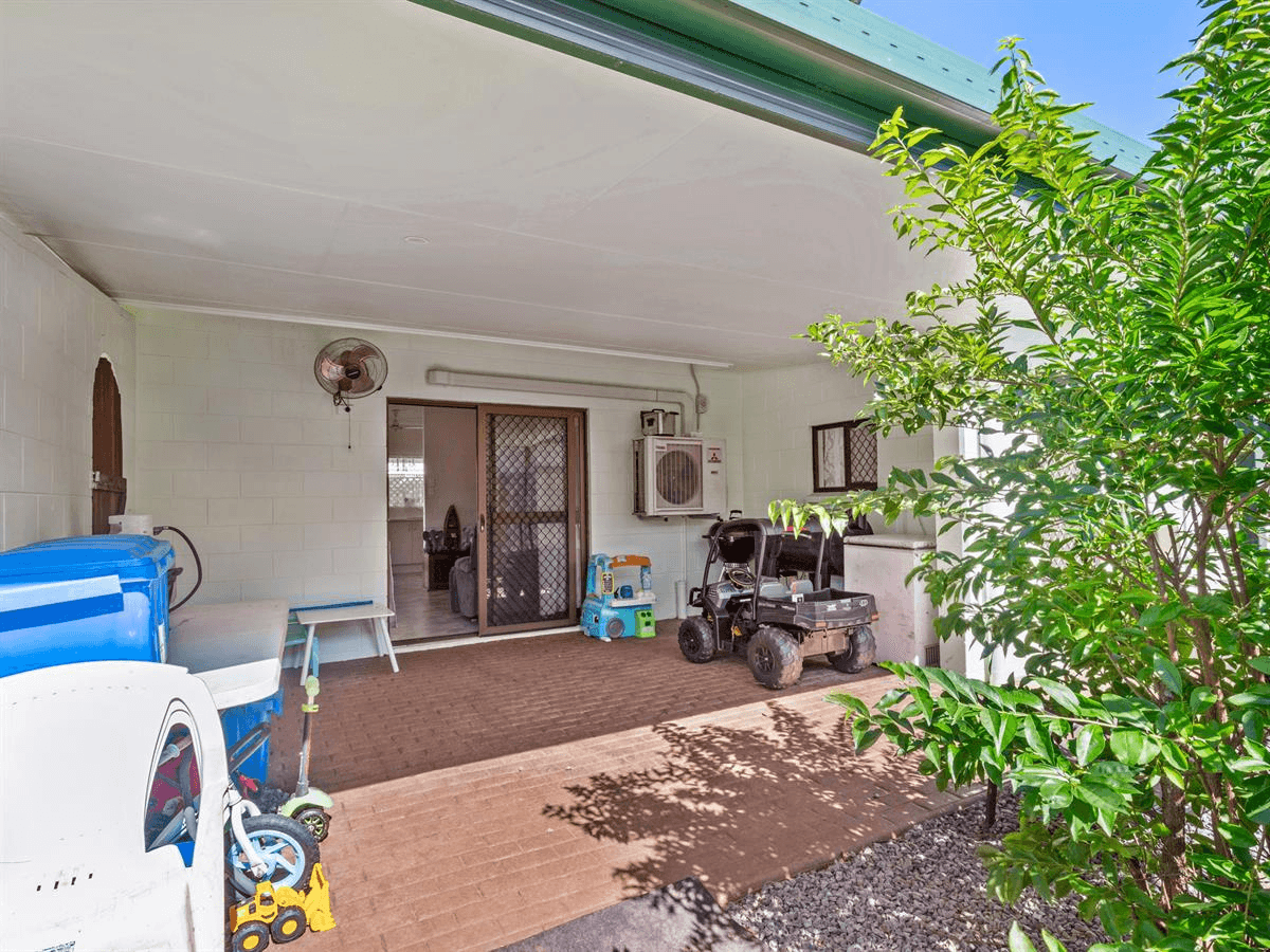 53 Impey Steet, Caravonica, QLD 4878