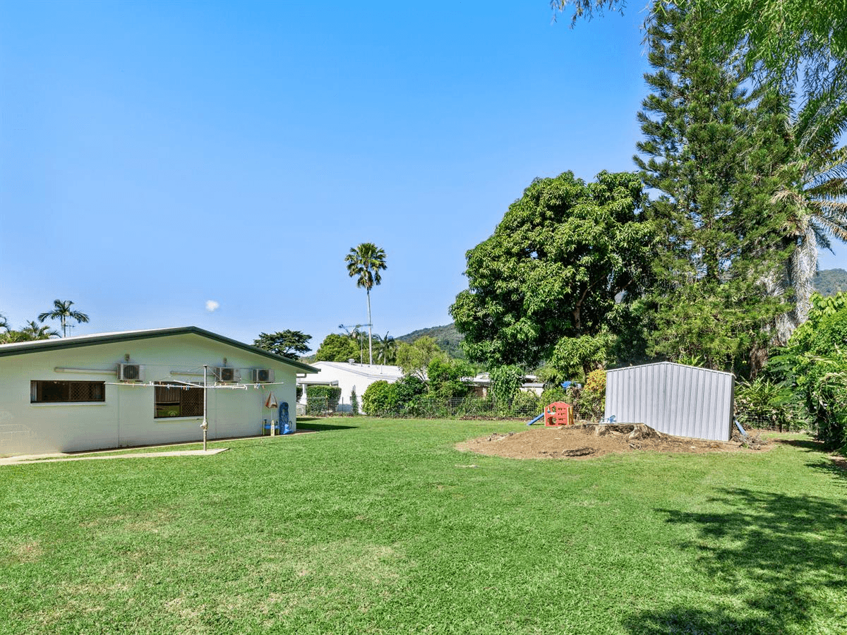 53 Impey Steet, Caravonica, QLD 4878