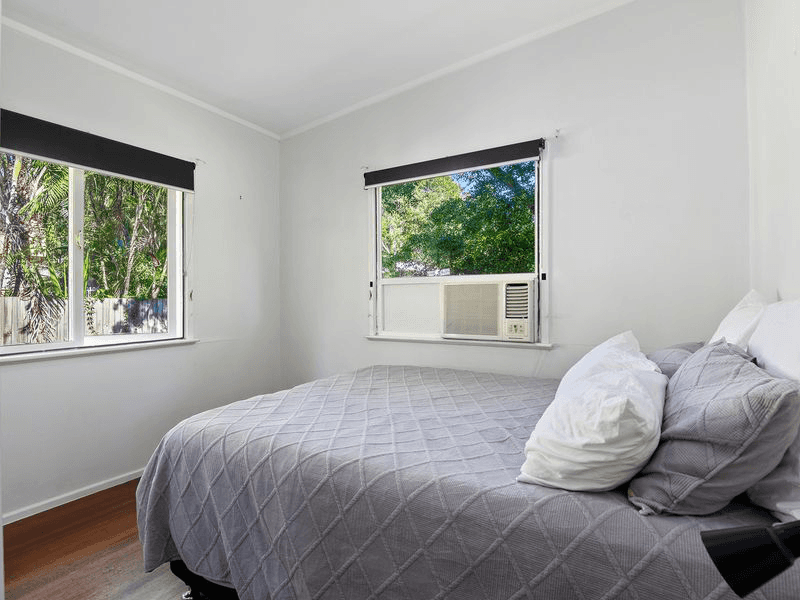 16 Dempster Street, TOOWONG, QLD 4066