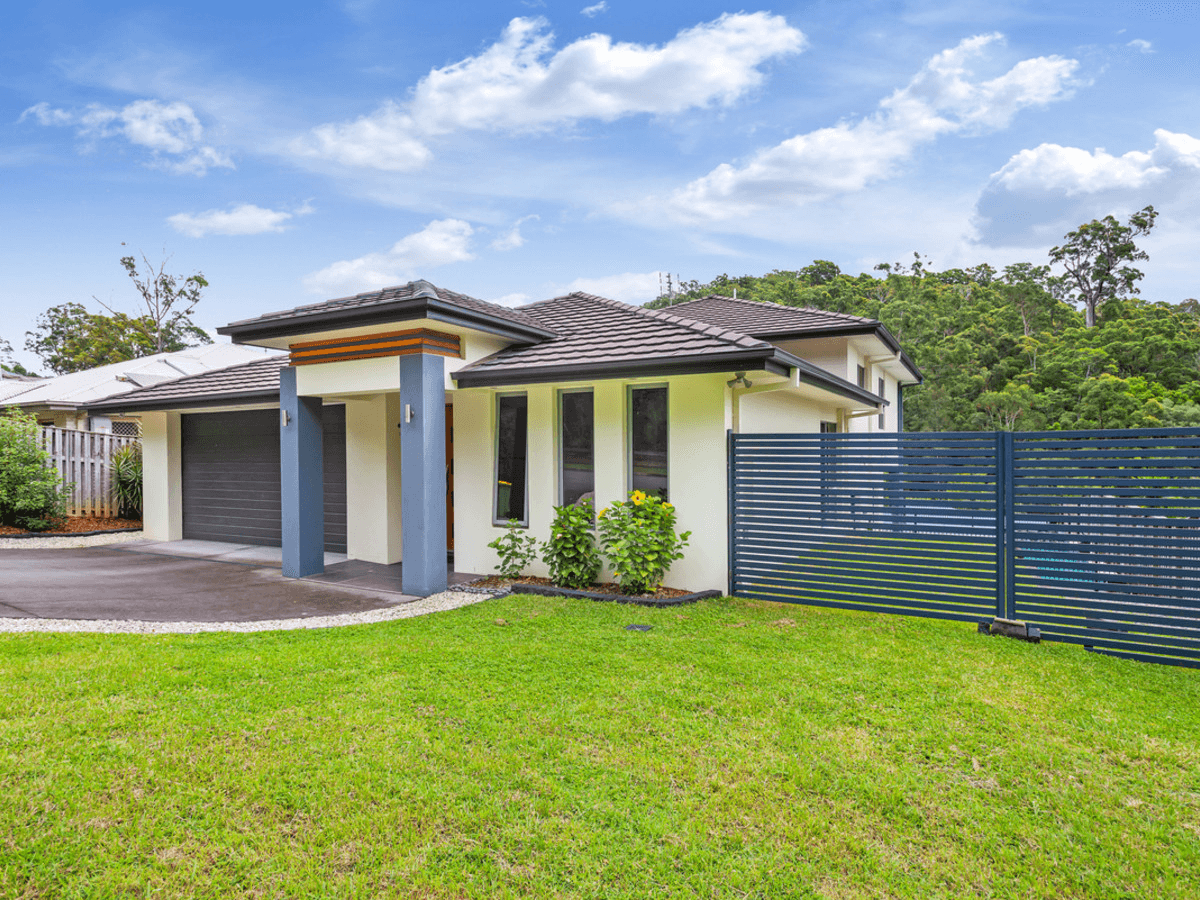 19 Castlereagh Close, Pacific Pines, QLD 4211