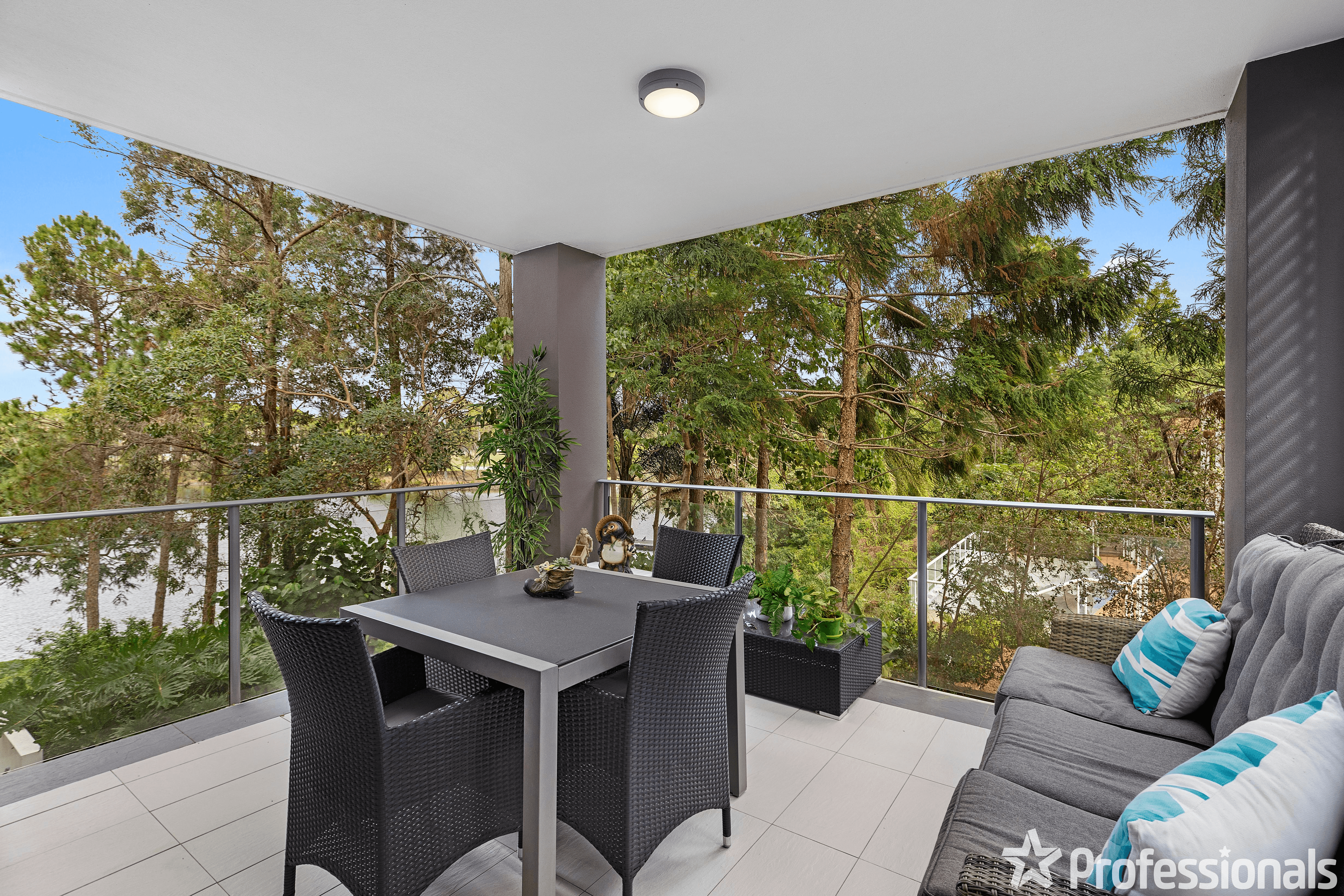 214/22-24 Ben Lexcen Place, ROBINA, QLD 4226