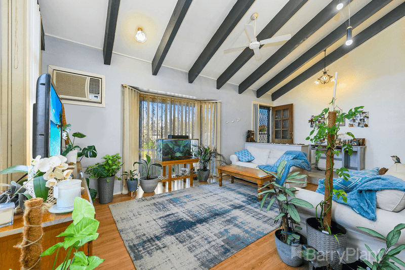 7 Merdon Place, Kurunjang, VIC 3337