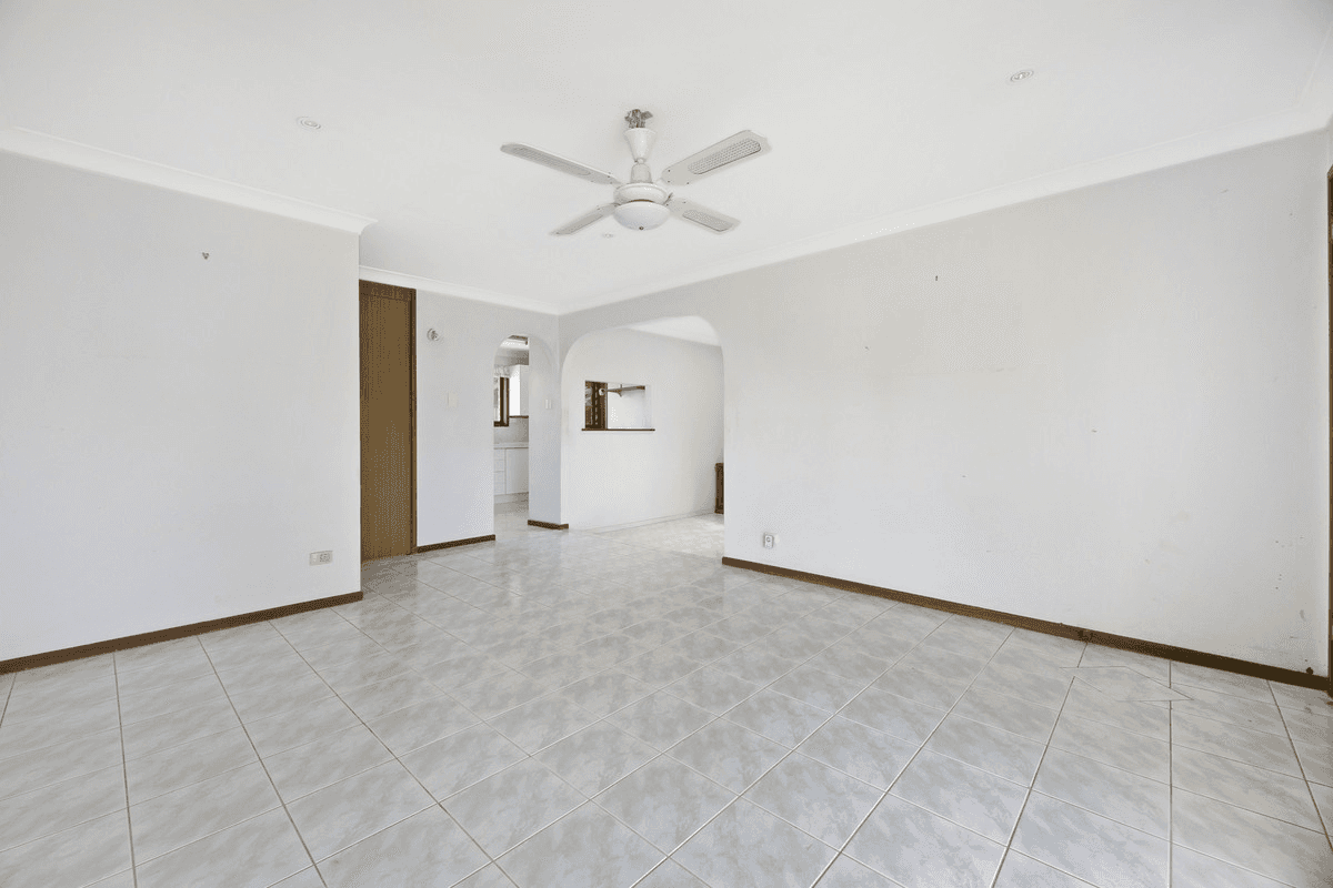 1/2 Doggett Drive, Miami, QLD 4220
