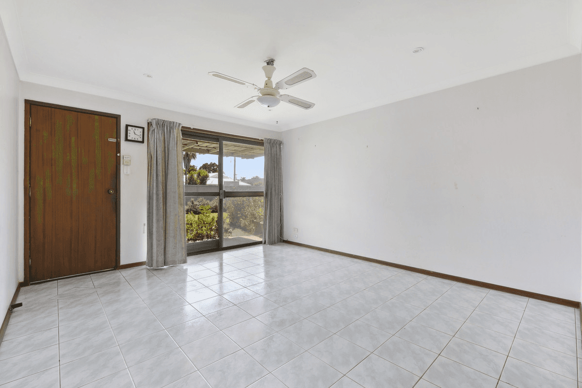 1/2 Doggett Drive, Miami, QLD 4220