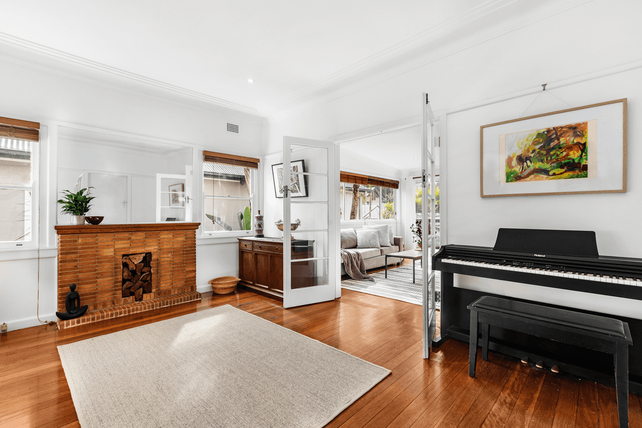 77 Wakehurst Parkway, Seaforth, NSW 2092