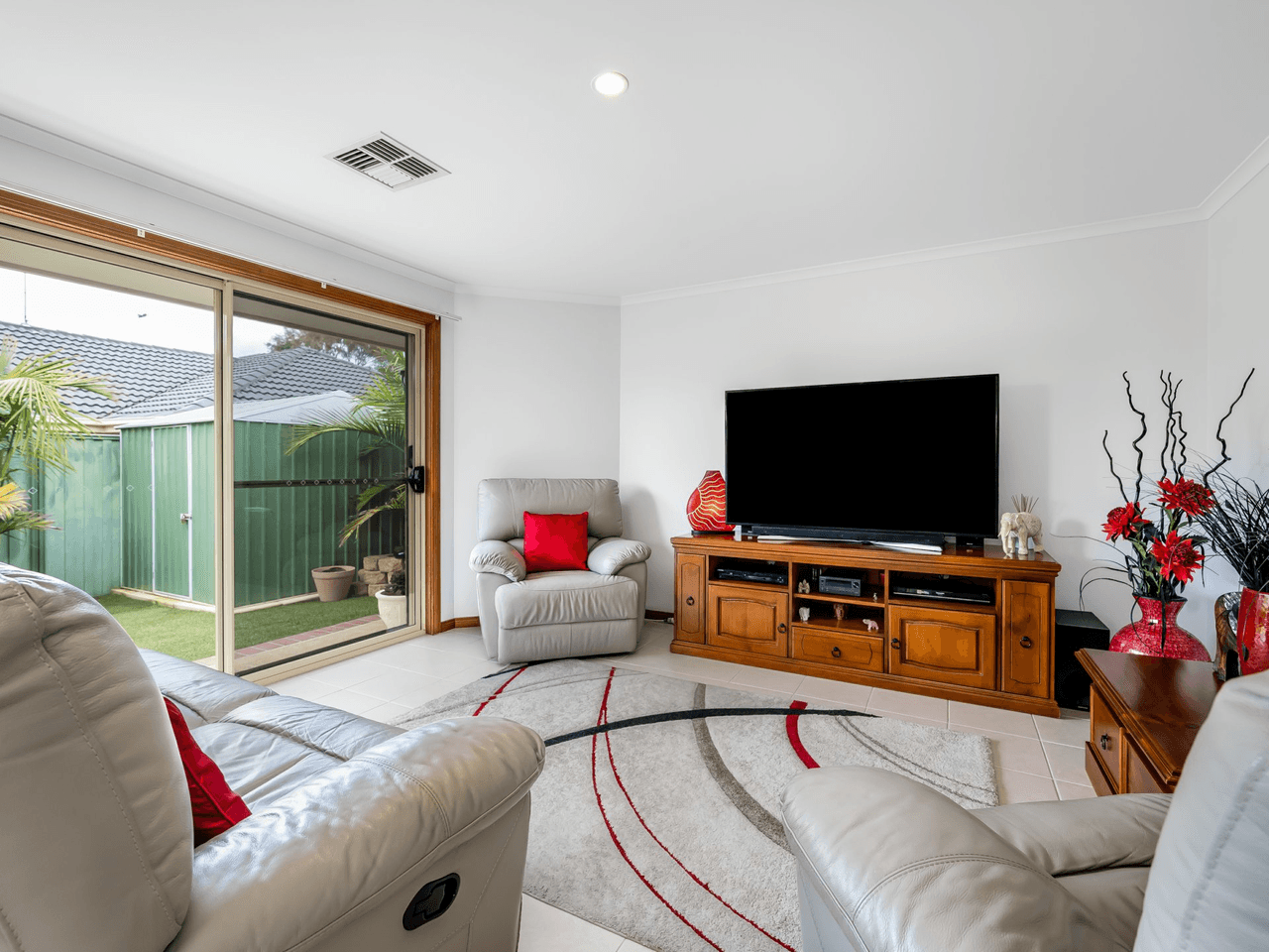 16 Sweetman Avenue, ENCOUNTER BAY, SA 5211