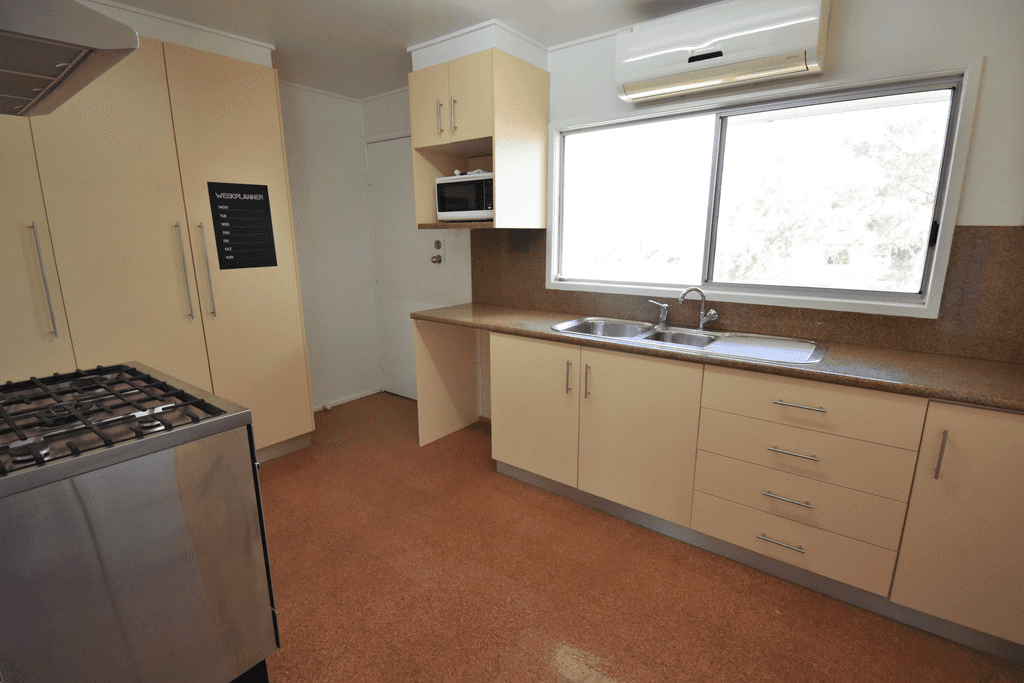 1 Rosella Street, LONGREACH, QLD 4730